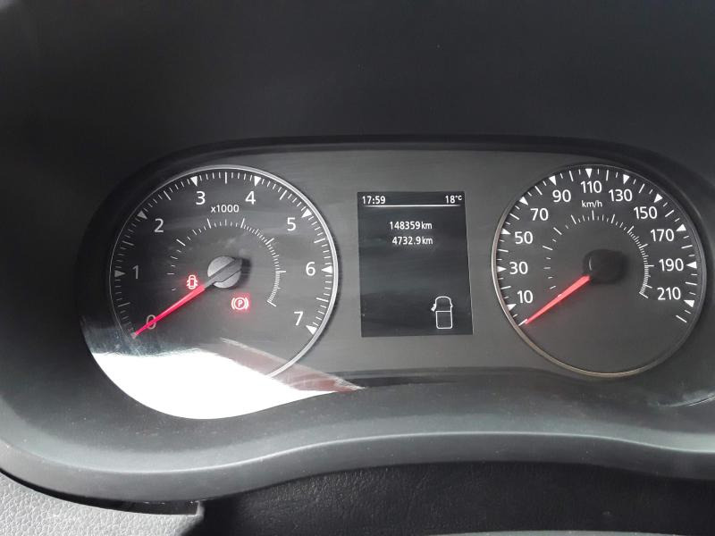 Renault Master 130 35 Fourgon nacelle - Emelőkosaras teherautó: 5 kép. Renault Master 130 35 Fourgon nacelle - Emelőkosaras teherautó: 5 kép.