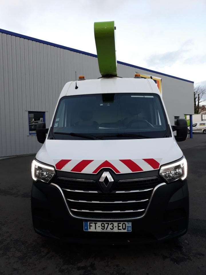 Renault Master 145.35 FG Tronqué L2H2 Nacelle Pack éco - Emelőkosaras teherautó: 1 kép. Renault Master 145.35 FG Tronqué L2H2 Nacelle Pack éco - Emelőkosaras teherautó: 1 kép.