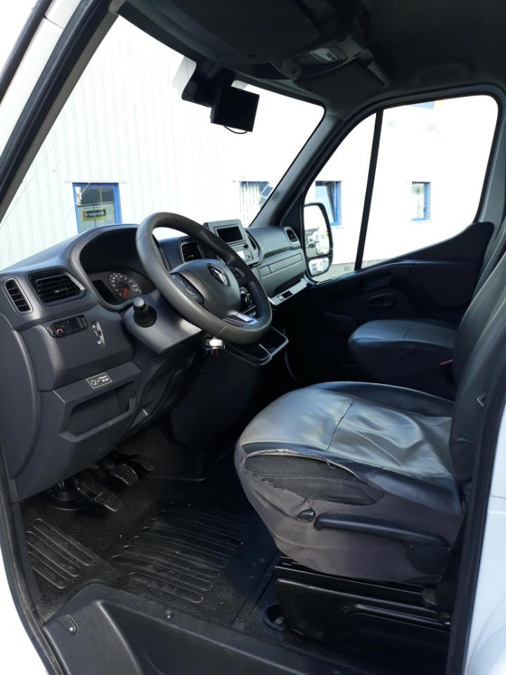 Renault Master 145.35 FG Tronqué L2H2 Nacelle Pack éco - Emelőkosaras teherautó: 3 kép. Renault Master 145.35 FG Tronqué L2H2 Nacelle Pack éco - Emelőkosaras teherautó: 3 kép.