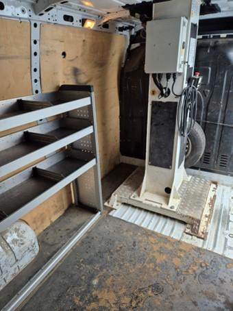 Renault Master Fourgon L2H2 130 cv Nacelle KLUBB K32 - Emelőkosaras teherautó: 4 kép. Renault Master Fourgon L2H2 130 cv Nacelle KLUBB K32 - Emelőkosaras teherautó: 4 kép.