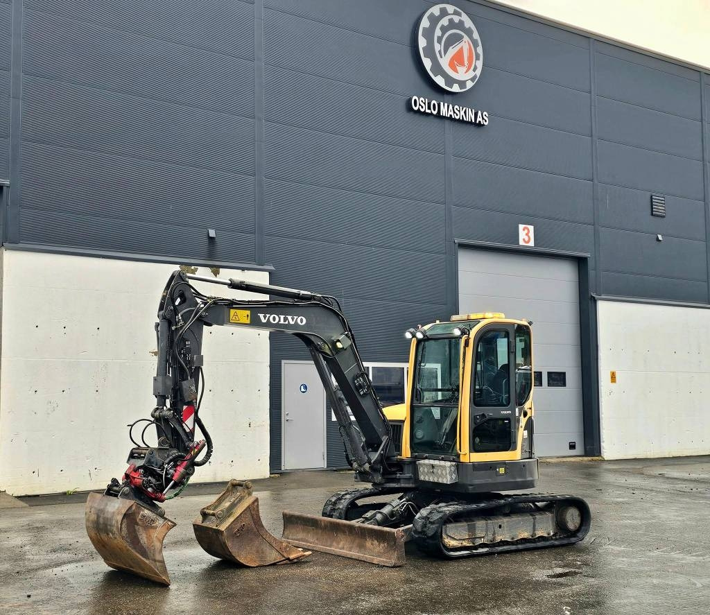 Volvo ECR 58 - Minikotró: 1 kép. Volvo ECR 58 - Minikotró: 1 kép.