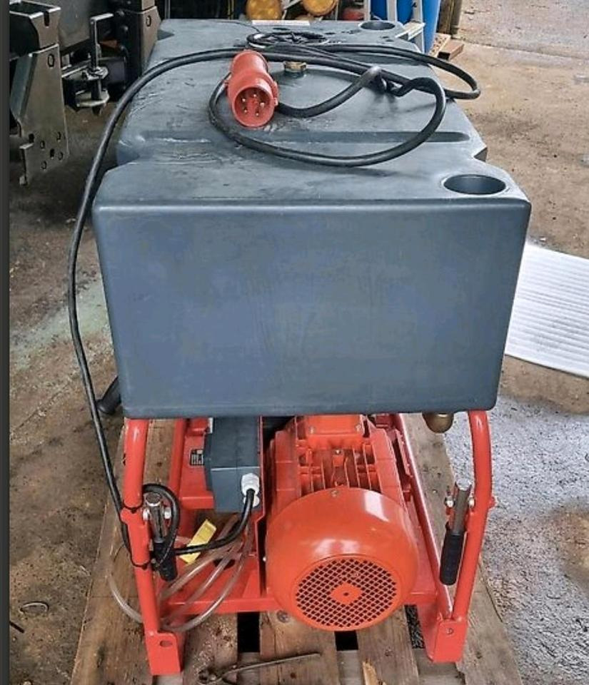 Oertzen HDL 250 FIRE-TEC Hochdruck Feuerlöschgerät Hochdruckreiniger - Alkatrész - Többcélú/ Speciális jármű: 2 kép. Oertzen HDL 250 FIRE-TEC Hochdruck Feuerlöschgerät Hochdruckreiniger - Alkatrész - Többcélú/ Speciális jármű: 2 kép.