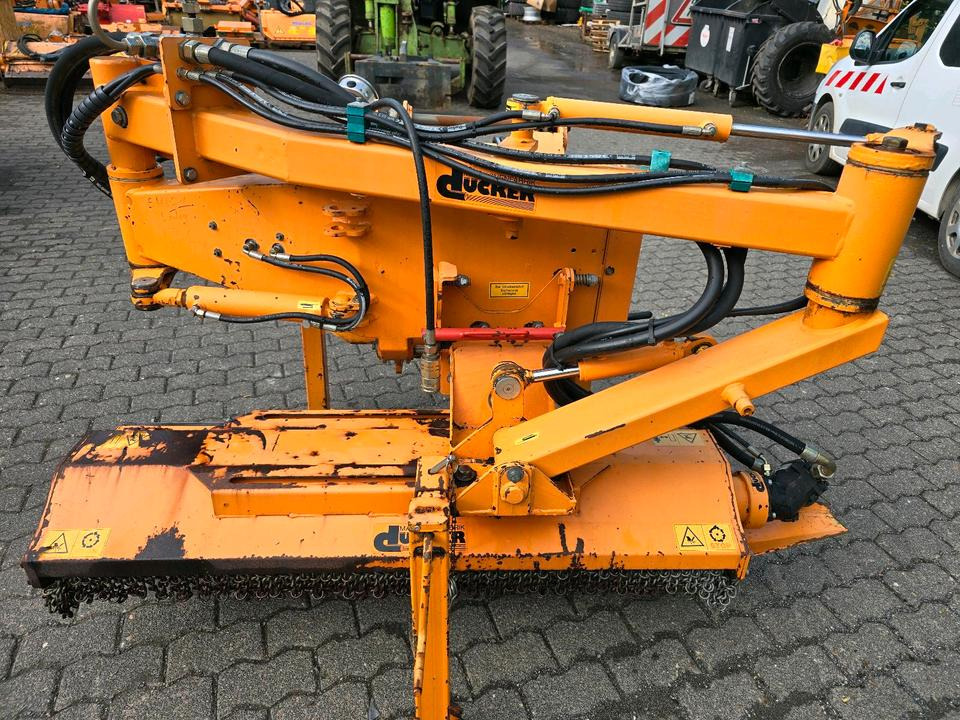 Dücker MGK 13 Randstreifenmäher Randstreifenmähgerät Böschungsmulcher Böschungsmäher Seitenmulcher Mähausleger für Ladog Multicar Hansa Unimog u300 300 400 500 327 323 530 405 - Padkakasza: 3 kép. Dücker MGK 13 Randstreifenmäher Randstreifenmähgerät Böschungsmulcher Böschungsmäher Seitenmulcher Mähausleger für Ladog Multicar Hansa Unimog u300 300 400 500 327 323 530 405 - Padkakasza: 3 kép.