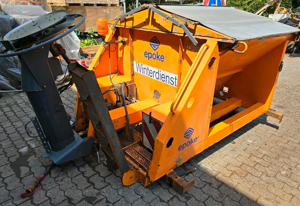 Epoke SH3101 Salzstreuer 1,6m3 Salzsilo passend für Fendt Xylon JCB Fasttrac Multicar Unimog Winterdienst Aufbaustreuer Streuautomat Schmidt Küpper-Weisser - Homok-/ Sószóró: 2 kép. Epoke SH3101 Salzstreuer 1,6m3 Salzsilo passend für Fendt Xylon JCB Fasttrac Multicar Unimog Winterdienst Aufbaustreuer Streuautomat Schmidt Küpper-Weisser - Homok-/ Sószóró: 2 kép.