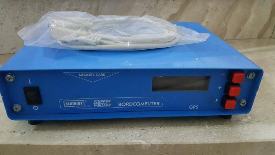 GPS Datenerfassungscomputer für Schmidt Salzstreuer Winterdienst - Navigációs rendszer - Többcélú/ Speciális jármű: 1 kép. GPS Datenerfassungscomputer für Schmidt Salzstreuer Winterdienst - Navigációs rendszer - Többcélú/ Speciális jármű: 1 kép.