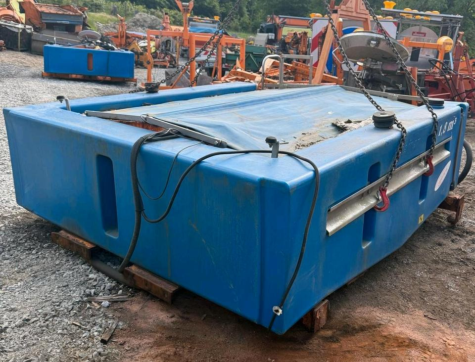 Gmeiner STA 2500 C Salzstreuer für Unimog UGN UGE 424 427 405 U300 U 300 400 500 MERCEDES-BENZ 218 219 318 323 423 427 327 430 429 430 435 Salzsilo Streuautomat Winterdienst - Homok-/ Sószóró: 4 kép. Gmeiner STA 2500 C Salzstreuer für Unimog UGN UGE 424 427 405 U300 U 300 400 500 MERCEDES-BENZ 218 219 318 323 423 427 327 430 429 430 435 Salzsilo Streuautomat Winterdienst - Homok-/ Sószóró: 4 kép.