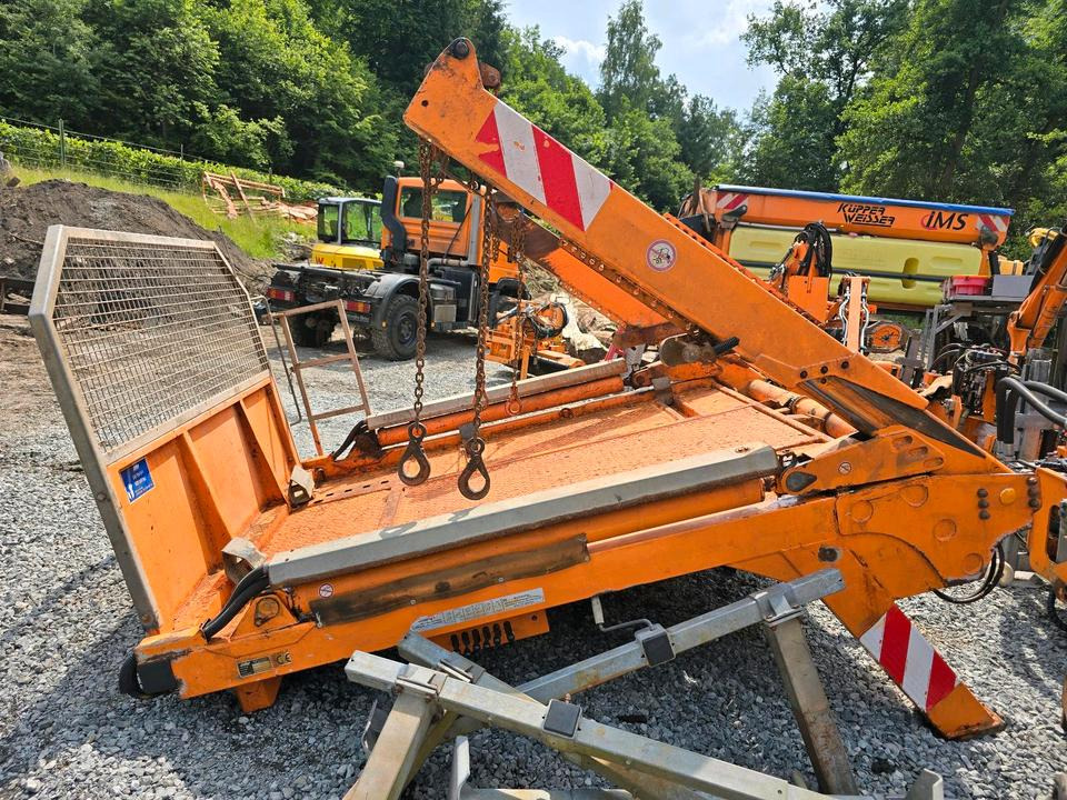 Jotha Absetzer Combi Con 4518 U für Unimog 405/12 405/10 U 290 U300 U400 300 218 219 318 323 423 427 430 435 UGE UGN Absetzcontainer Mercedes-Benz - Platós felépítmény: 1 kép. Jotha Absetzer Combi Con 4518 U für Unimog 405/12 405/10 U 290 U300 U400 300 218 219 318 323 423 427 430 435 UGE UGN Absetzcontainer Mercedes-Benz - Platós felépítmény: 1 kép.