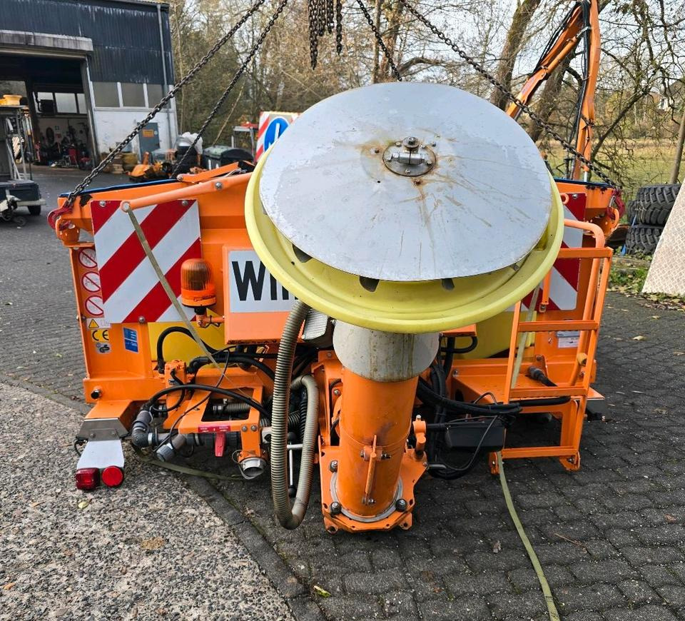 Küpper-Weisser IMSSN 2,7m3 F2527HFS IMSSF Salzstreuer Winterdienst Streuautomat Streusilo Solestreuer passend für UNIMOG 405/10 405/12 UGE UGN U300 400 500 530 430 318 423 - Homok-/ Sószóró: 4 kép. Küpper-Weisser IMSSN 2,7m3 F2527HFS IMSSF Salzstreuer Winterdienst Streuautomat Streusilo Solestreuer passend für UNIMOG 405/10 405/12 UGE UGN U300 400 500 530 430 318 423 - Homok-/ Sószóró: 4 kép.