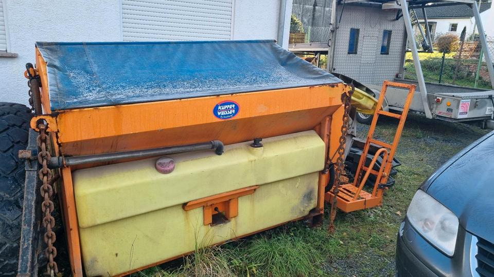 Küpper Weisser Salzstreuer Salzsilo FS 30 Winterdienst Schmidt für Unimog - Homok-/ Sószóró: 1 kép. Küpper Weisser Salzstreuer Salzsilo FS 30 Winterdienst Schmidt für Unimog - Homok-/ Sószóró: 1 kép.