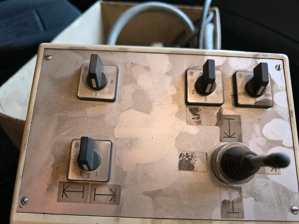 Leitpfostenwaschgerät WV 3-L Wassenberg Schmidt Drutzel für Unimog 405 U290 300 400 500 427 424 318 218 430 Leitpfosten - Ferde seprő: 5 kép. Leitpfostenwaschgerät WV 3-L Wassenberg Schmidt Drutzel für Unimog 405 U290 300 400 500 427 424 318 218 430 Leitpfosten - Ferde seprő: 5 kép.