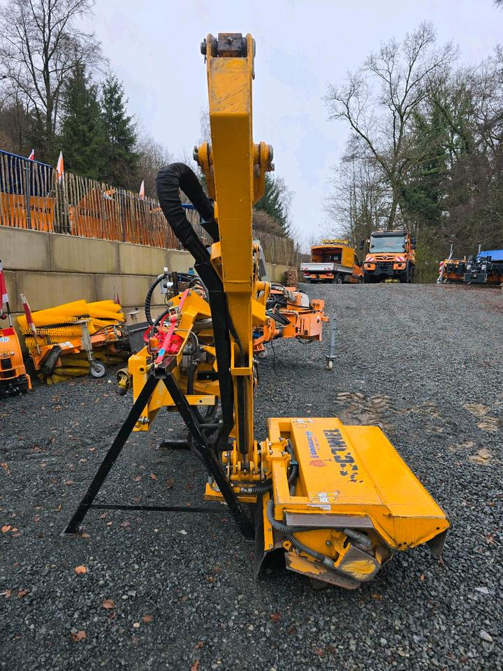 McConnel PA48 MK2 Mähausleger Mc Connel Böschungsmäher Böschungsmulcher Hangmäher für Traktor - Rézsűkasza: 5 kép. McConnel PA48 MK2 Mähausleger Mc Connel Böschungsmäher Böschungsmulcher Hangmäher für Traktor - Rézsűkasza: 5 kép.