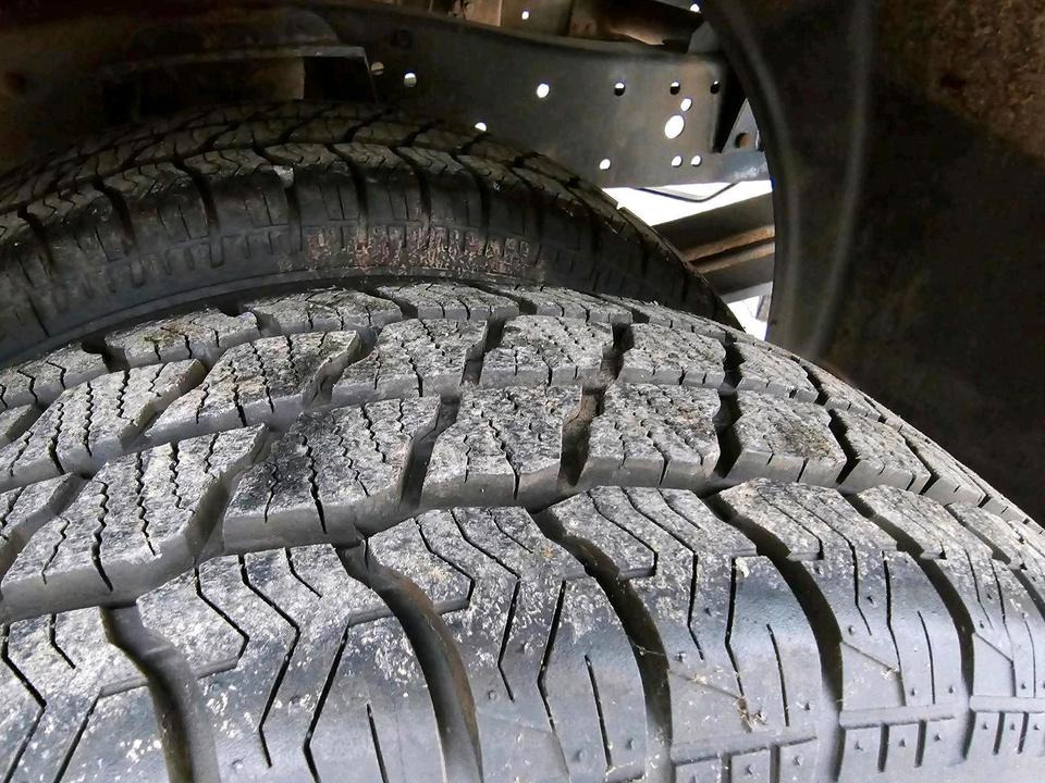 Platós teherautó Mercedes-Benz Vario 613D Bluetec 5 Pritsche Doka LKW: 8 kép.