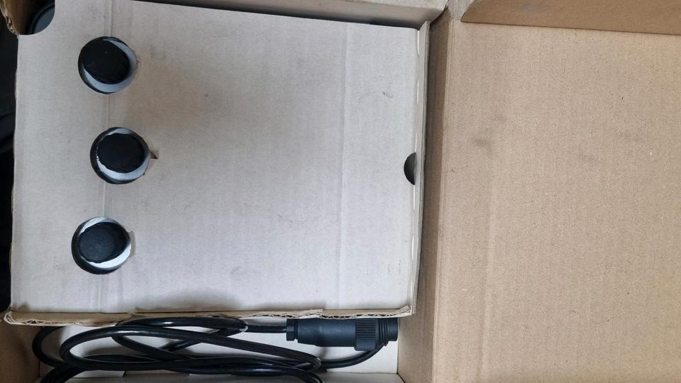 Neue NU 510K Schmidt Stratos Salzstreuer Steuerung Bedienung Bedieneinheit Mitos Salzsilo 3460443R - Elektromos rendszer - Többcélú/ Speciális jármű: 3 kép. Neue NU 510K Schmidt Stratos Salzstreuer Steuerung Bedienung Bedieneinheit Mitos Salzsilo 3460443R - Elektromos rendszer - Többcélú/ Speciális jármű: 3 kép.