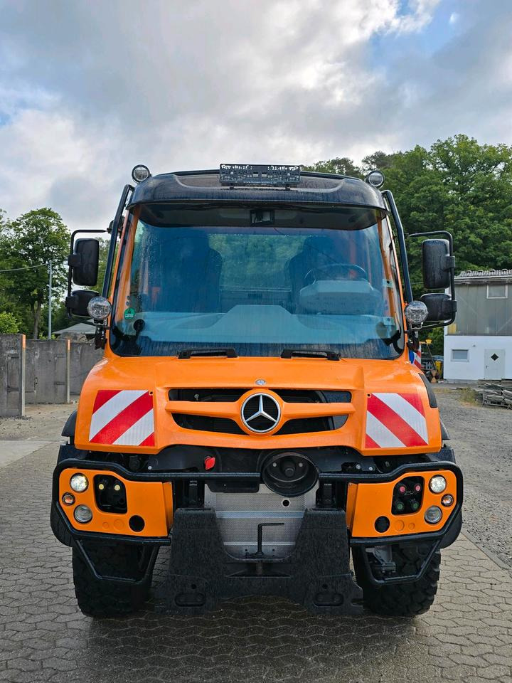 Neuwertiger Unimog U530 7800km EAS Easy-Drive Mercedes-Benz U 530 UGN UGE 405 527 535 435 430 Kipper - Hóeltakarító gép: 3 kép. Neuwertiger Unimog U530 7800km EAS Easy-Drive Mercedes-Benz U 530 UGN UGE 405 527 535 435 430 Kipper - Hóeltakarító gép: 3 kép.