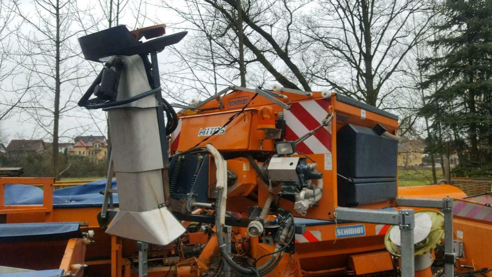 Salzstreuer Schmidt Winterdienst Unimog Multicar Tremo Fendt deut - Homok-/ Sószóró: 1 kép. Salzstreuer Schmidt Winterdienst Unimog Multicar Tremo Fendt deut - Homok-/ Sószóró: 1 kép.