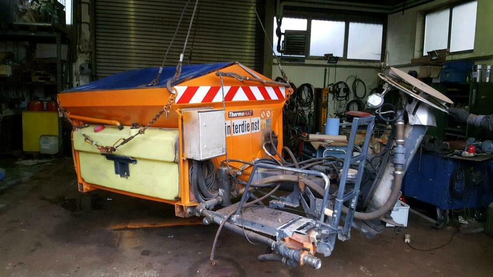 Salzstreuer Schmidt Winterdienst Unimog Multicar Tremo Fendt deut - Homok-/ Sószóró: 5 kép. Salzstreuer Schmidt Winterdienst Unimog Multicar Tremo Fendt deut - Homok-/ Sószóró: 5 kép.
