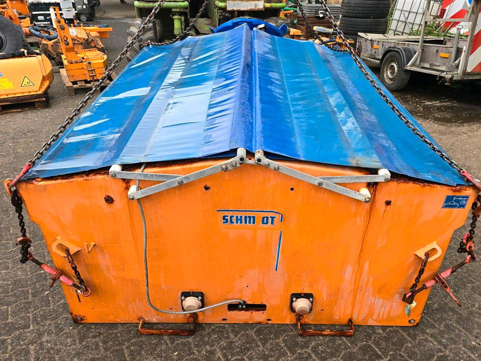 Salzstreuer Stratos F25K-19 für Unimog UGN UGE 424 427 405 U300 U 300 400 500 MERCEDES-BENZ 218 219 318 323 423 427 327 430 429 430 435 Salzsilo Streuautomat Winterdienst - Homok-/ Sószóró: 3 kép. Salzstreuer Stratos F25K-19 für Unimog UGN UGE 424 427 405 U300 U 300 400 500 MERCEDES-BENZ 218 219 318 323 423 427 327 430 429 430 435 Salzsilo Streuautomat Winterdienst - Homok-/ Sószóró: 3 kép.