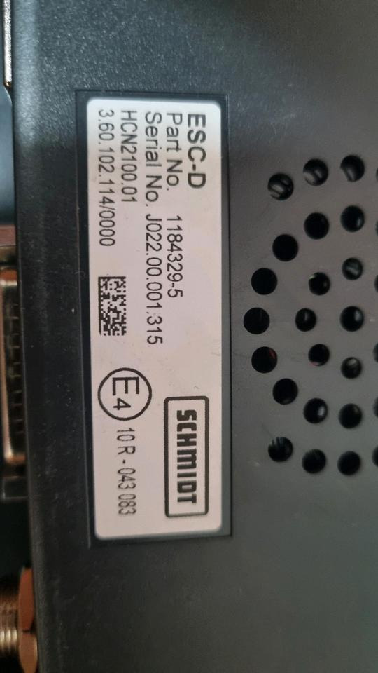 Schmidt Aebi ESC-D Salzstreuer Steuerung Bordcomputer 1184329-5 Bedieeinheit Stratos Salzsilo - ECU - Többcélú/ Speciális jármű: 2 kép. Schmidt Aebi ESC-D Salzstreuer Steuerung Bordcomputer 1184329-5 Bedieeinheit Stratos Salzsilo - ECU - Többcélú/ Speciális jármű: 2 kép.