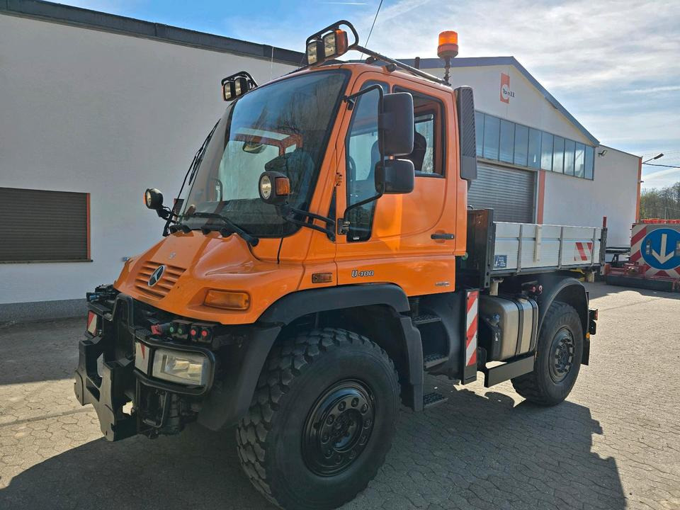 Unimog 405/10 U400 Bluetec 5 Leistungshydraulik Hydrostat U 400 500 300 Mercedes-Benz 318 218 430 423 427 - Hóeltakarító gép: 3 kép. Unimog 405/10 U400 Bluetec 5 Leistungshydraulik Hydrostat U 400 500 300 Mercedes-Benz 318 218 430 423 427 - Hóeltakarító gép: 3 kép.