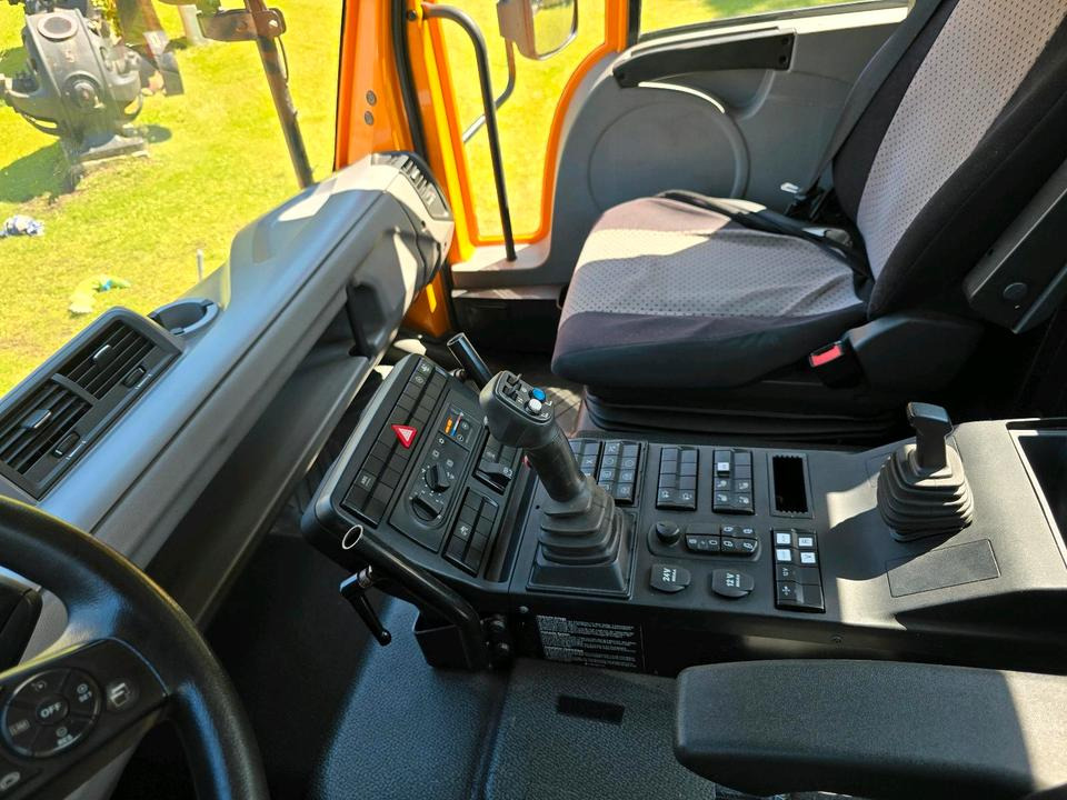 Platós teherautó, Többcélú/ Speciális jármű Unimog 405 U423 Mercedes-Benz U 423 Variopilot Easy-Drive Hydrostat 427 430 727 429 Dücker: 11 kép.