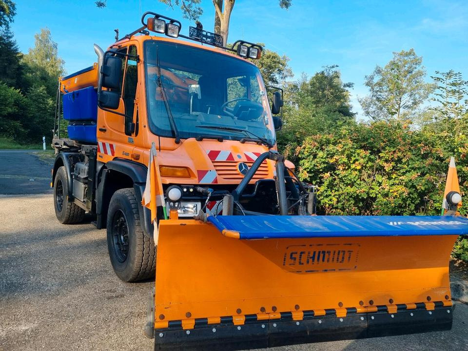 Zu Vermieten! Unimog 405 U400 Winterdienst Schmidt Schneepflug Schneeschild Salzstreuer Leasing Miete - Hóeltakarító gép: 1 kép. Zu Vermieten! Unimog 405 U400 Winterdienst Schmidt Schneepflug Schneeschild Salzstreuer Leasing Miete - Hóeltakarító gép: 1 kép.
