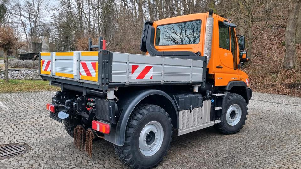 Zu vermieten Unimog 405 U318 423 429 430 Mercedes Benz 318 527 Vermietung - Hóeltakarító gép: 4 kép. Zu vermieten Unimog 405 U318 423 429 430 Mercedes Benz 318 527 Vermietung - Hóeltakarító gép: 4 kép.