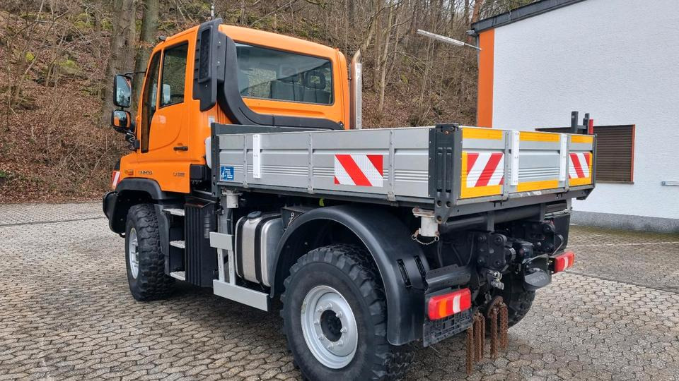 Zu vermieten Unimog 405 U318 423 429 430 Mercedes Benz 318 527 Vermietung - Hóeltakarító gép: 5 kép. Zu vermieten Unimog 405 U318 423 429 430 Mercedes Benz 318 527 Vermietung - Hóeltakarító gép: 5 kép.