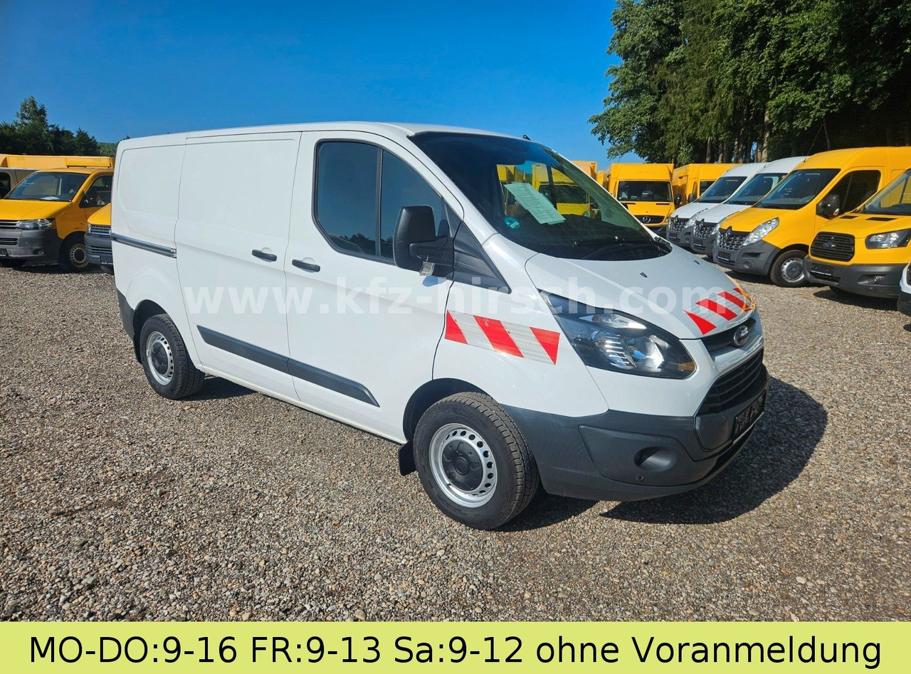 Ford Transit Custom Sortimo Werkstatt AHK Scheckheft - Kis furgon: 3 kép. Ford Transit Custom Sortimo Werkstatt AHK Scheckheft - Kis furgon: 3 kép.