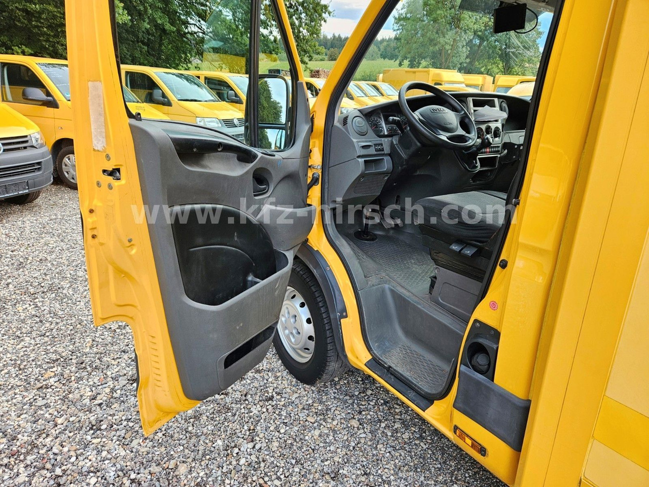 Furgon Iveco Daily 1.Hand*EU4* Regale Integralkoffer DHL POST: 9 kép.