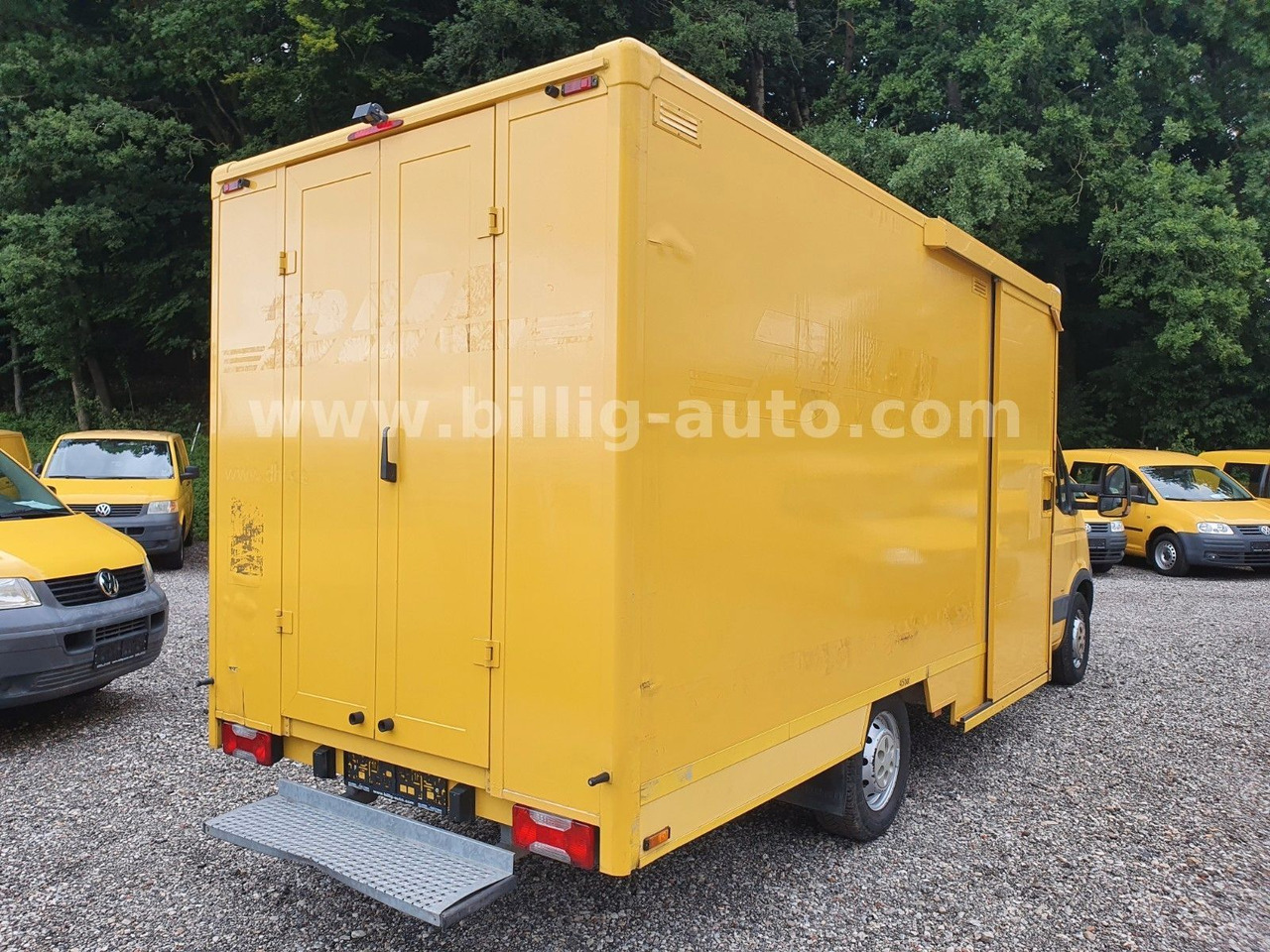 Iveco Daily 1.Hand*EU4* Regale Integralkoffer DHL POST - Furgon: 4 kép. Iveco Daily 1.Hand*EU4* Regale Integralkoffer DHL POST - Furgon: 4 kép.