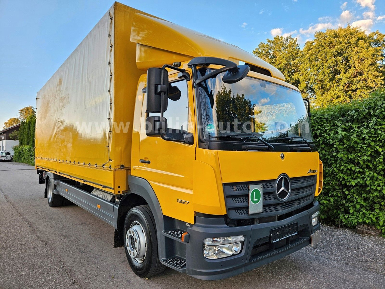 Mercedes-Benz Atego 1327 L * BREMS/SPUR-ASS*DIFF.*LBW*AHK*7.2m - Dobozos felépítményű teherautó: 5 kép. Mercedes-Benz Atego 1327 L * BREMS/SPUR-ASS*DIFF.*LBW*AHK*7.2m - Dobozos felépítményű teherautó: 5 kép.