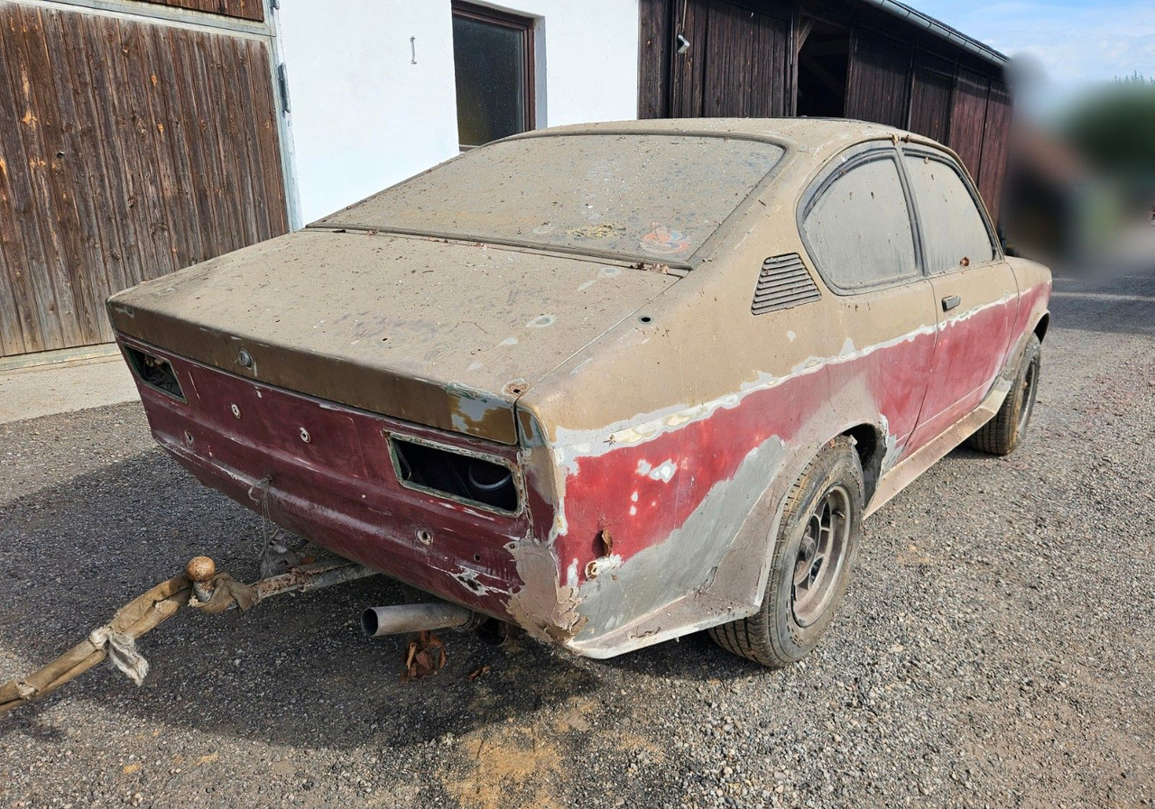 Opel Kadett C Rallye 2.0E Coupe Nr.13 Scheunenfund - Autó: 2 kép. Opel Kadett C Rallye 2.0E Coupe Nr.13 Scheunenfund - Autó: 2 kép.