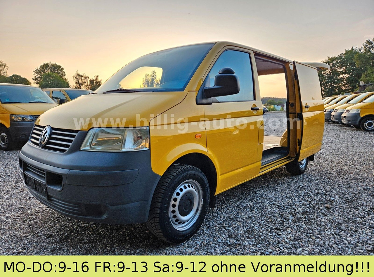 Volkswagen T5 1.9 TDI 2xSchiebetüre Scheckheft Bulli Kasten - Kisbusz: 1 kép. Volkswagen T5 1.9 TDI 2xSchiebetüre Scheckheft Bulli Kasten - Kisbusz: 1 kép.