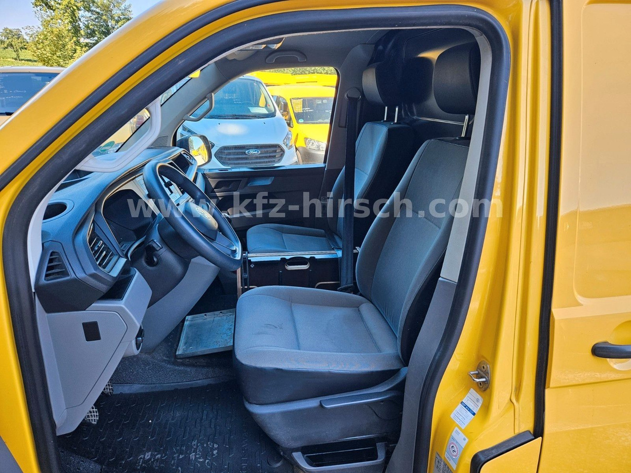 Volkswagen Transporter T6.1 |2xSchiebetüre|Cam|Blu - Kis furgon: 5 kép. Volkswagen Transporter T6.1 |2xSchiebetüre|Cam|Blu - Kis furgon: 5 kép.