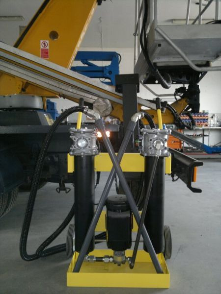 Filtry olejowe, powietrzne, paliwowe, hydrauliczne - Hidraulikaszűrő: 2 kép. Filtry olejowe, powietrzne, paliwowe, hydrauliczne - Hidraulikaszűrő: 2 kép.