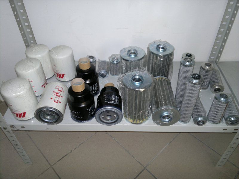 Filtry olejowe, powietrzne, paliwowe, hydrauliczne - Hidraulikaszűrő: 1 kép. Filtry olejowe, powietrzne, paliwowe, hydrauliczne - Hidraulikaszűrő: 1 kép.