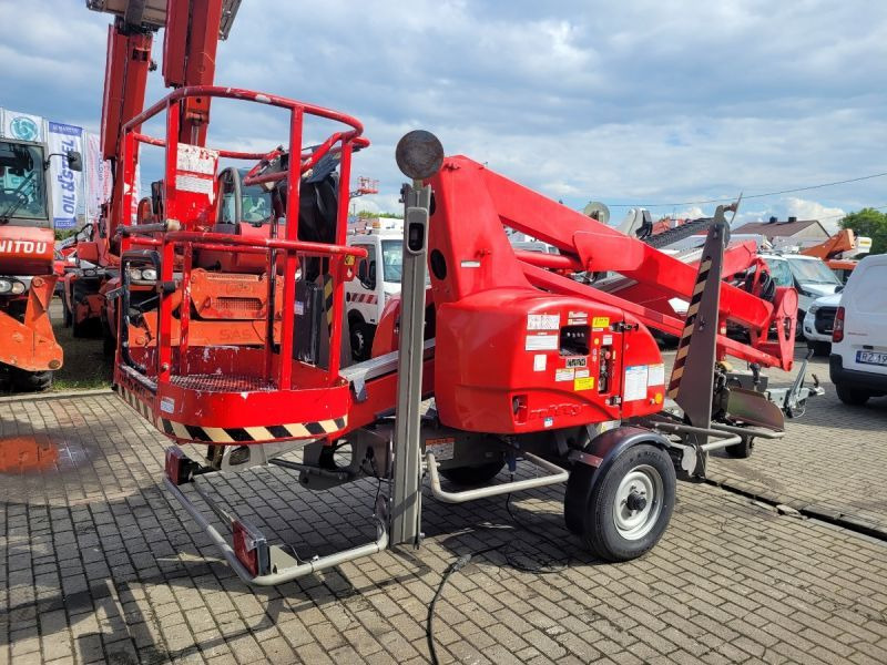 Podnośnik koszowy na przyczepie 15 m Niftylift 150 TACT - Emelőkosaras utánfutó: 3 kép. Podnośnik koszowy na przyczepie 15 m Niftylift 150 TACT - Emelőkosaras utánfutó: 3 kép.