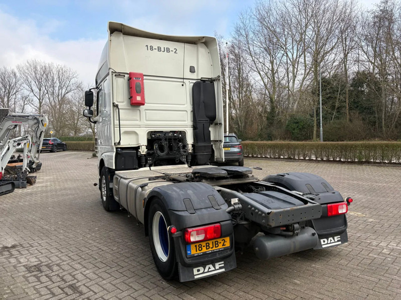DAF XF 460 4x2 / ADR I II III KLASSE / HOLLAND TRUCK / APK - TUV JANUARI 2026 - Nyergesvontató: 3 kép. DAF XF 460 4x2 / ADR I II III KLASSE / HOLLAND TRUCK / APK - TUV JANUARI 2026 - Nyergesvontató: 3 kép.