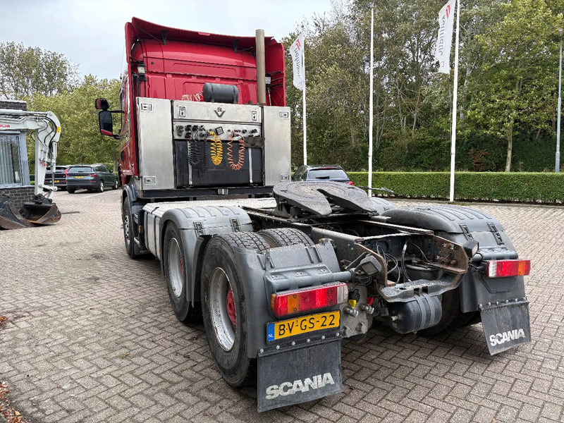 Scania R500 V8 / 6x4 / HANDGESCHAKELD / SCHUIFSCHOTEL / HYDRAULIEK / RETARDER / - Nyergesvontató: 3 kép. Scania R500 V8 / 6x4 / HANDGESCHAKELD / SCHUIFSCHOTEL / HYDRAULIEK / RETARDER / - Nyergesvontató: 3 kép.