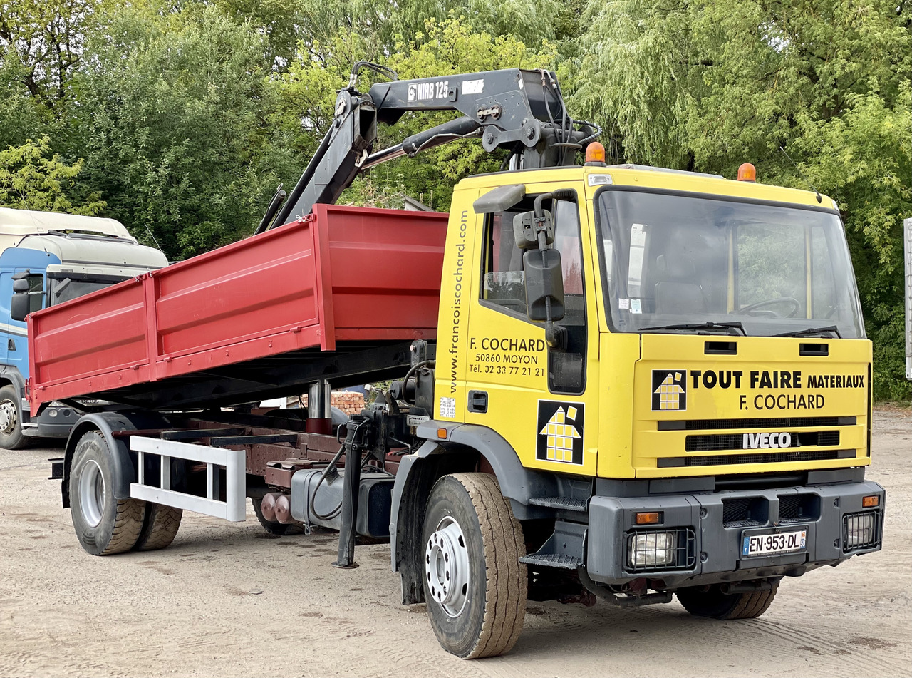 IVECO EUROCARGO - Billenőplatós teherautó: 2 kép. IVECO EUROCARGO - Billenőplatós teherautó: 2 kép.