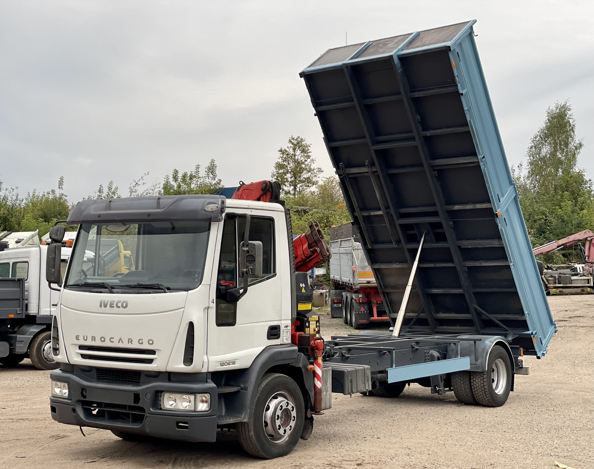 IVECO EUROCARGO - Hűtős teherautó: 3 kép. IVECO EUROCARGO - Hűtős teherautó: 3 kép.