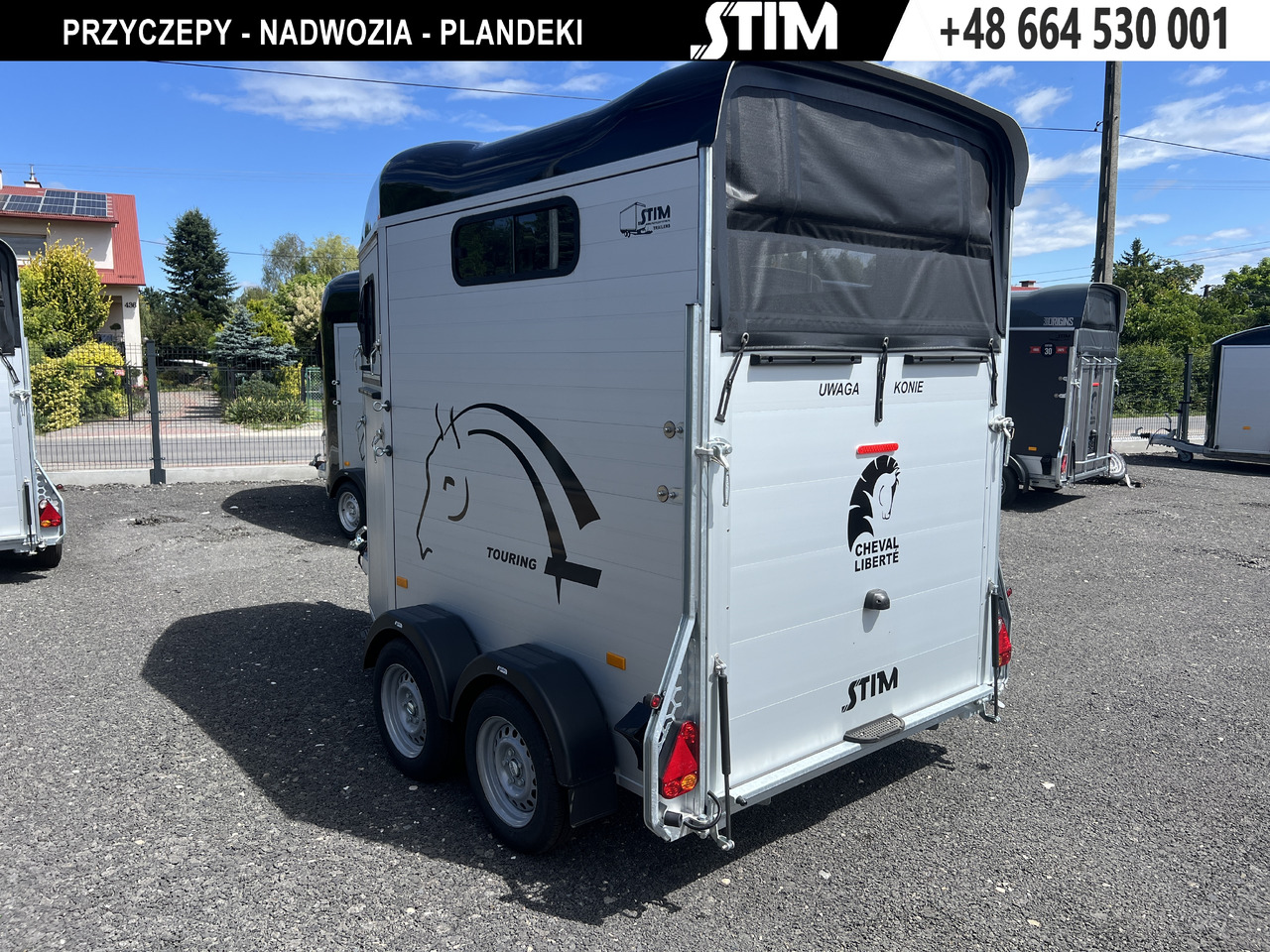 CHEVAL LIBERTÉ Touring Country - Lószállító utánfutó: 4 kép. CHEVAL LIBERTÉ Touring Country - Lószállító utánfutó: 4 kép.