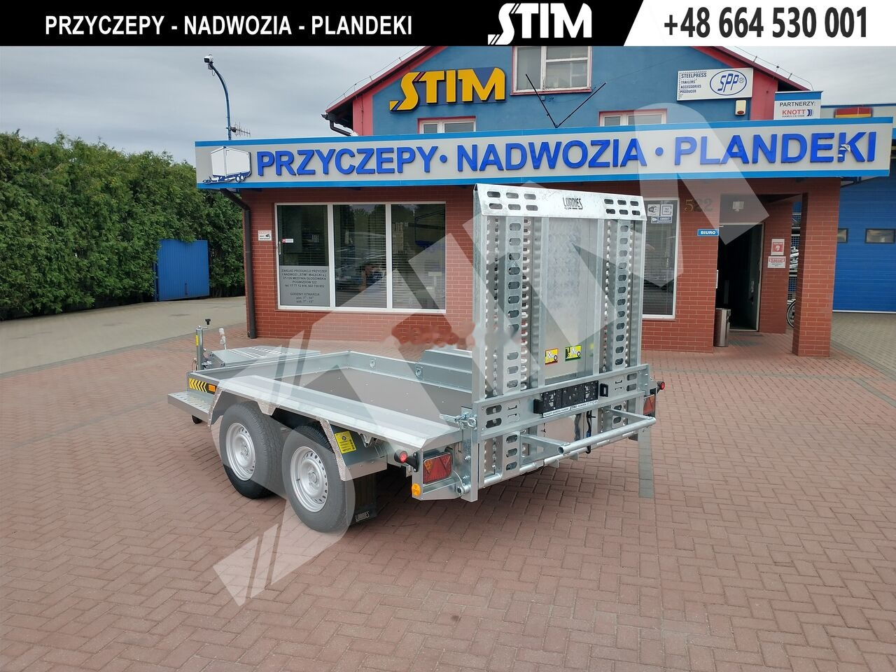 Lorries TPM27-3115 - Gépszállító utánfutó: 1 kép. Lorries TPM27-3115 - Gépszállító utánfutó: 1 kép.