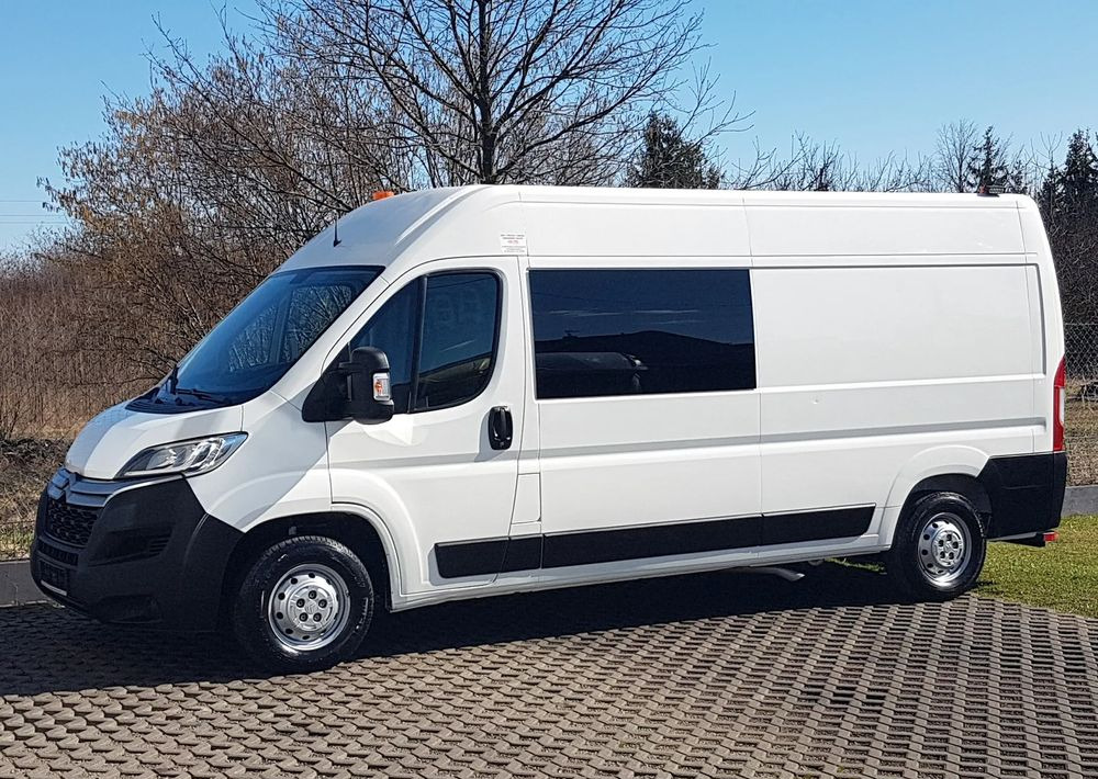 Citroën JUMPER 6-OSÓB L3H2 KLIMA BRYGADÓWKA DŁUGI WYSOKI KRAJOWY - Furgon: 2 kép. Citroën JUMPER 6-OSÓB L3H2 KLIMA BRYGADÓWKA DŁUGI WYSOKI KRAJOWY - Furgon: 2 kép.