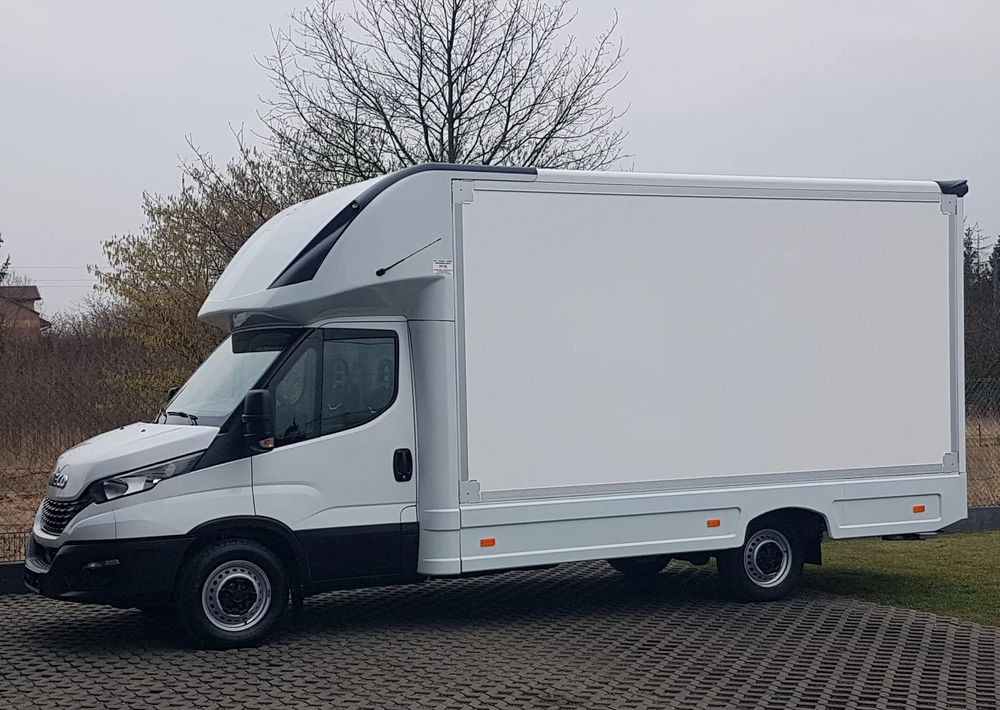 Iveco DAILY KONTENER NISKOPODŁOGOWY 4,43x2,23x2,42 SKLEP BAR FOODTRUCK KAMPER KLIMA - Lakóautó: 2 kép. Iveco DAILY KONTENER NISKOPODŁOGOWY 4,43x2,23x2,42 SKLEP BAR FOODTRUCK KAMPER KLIMA - Lakóautó: 2 kép.