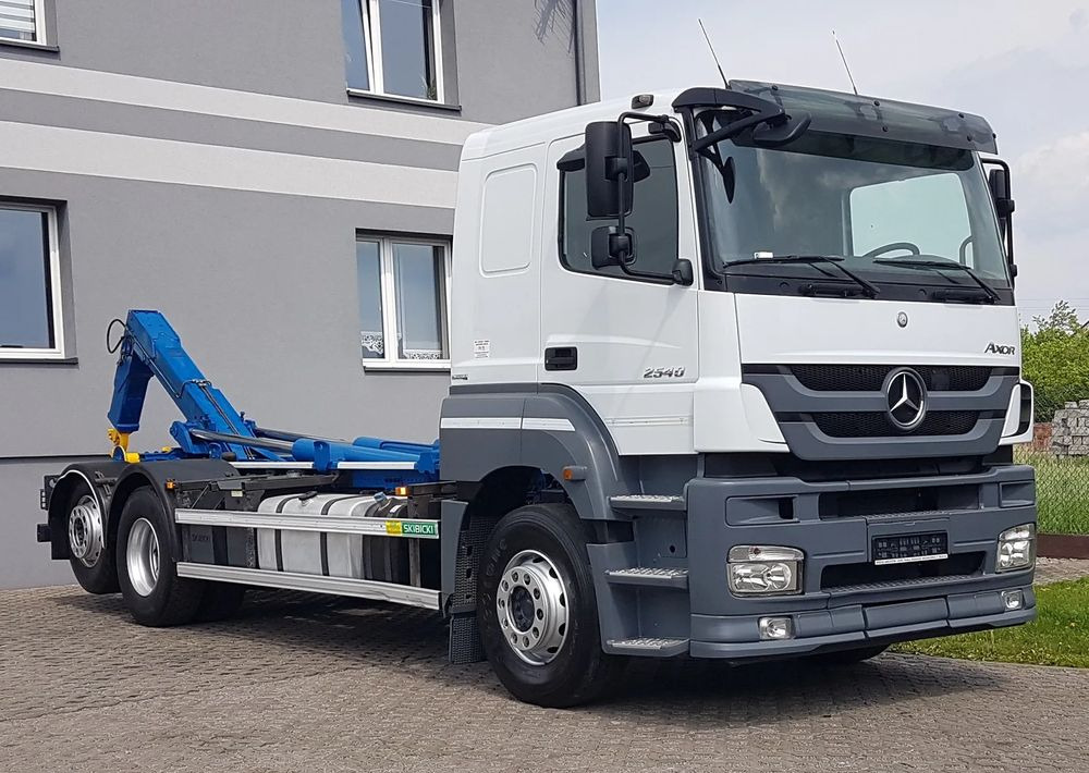 Mercedes-Benz AXOR ACTROS 2540 HAKOWIEC 3 OSIE - Horgos rakodó teherautó: 5 kép. Mercedes-Benz AXOR ACTROS 2540 HAKOWIEC 3 OSIE - Horgos rakodó teherautó: 5 kép.