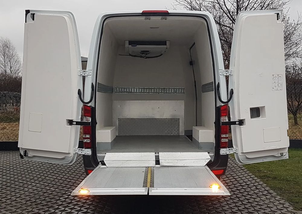 Mercedes-Benz SPRINTER WINDA CHŁODNIA AGREGAT IZOTERMA DŁUGI WYSOKI KLIMA - Hűtős kisteherautó: 5 kép. Mercedes-Benz SPRINTER WINDA CHŁODNIA AGREGAT IZOTERMA DŁUGI WYSOKI KLIMA - Hűtős kisteherautó: 5 kép.