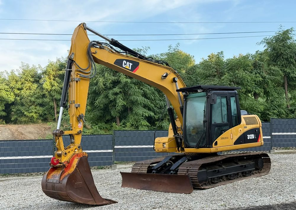 Caterpillar * Koparka CAT 312 D L * Szybkozłącze * Bardzo Dobry Stan * Caterpillar - Lánctalpas kotró: 2 kép. Caterpillar * Koparka CAT 312 D L * Szybkozłącze * Bardzo Dobry Stan * Caterpillar - Lánctalpas kotró: 2 kép.