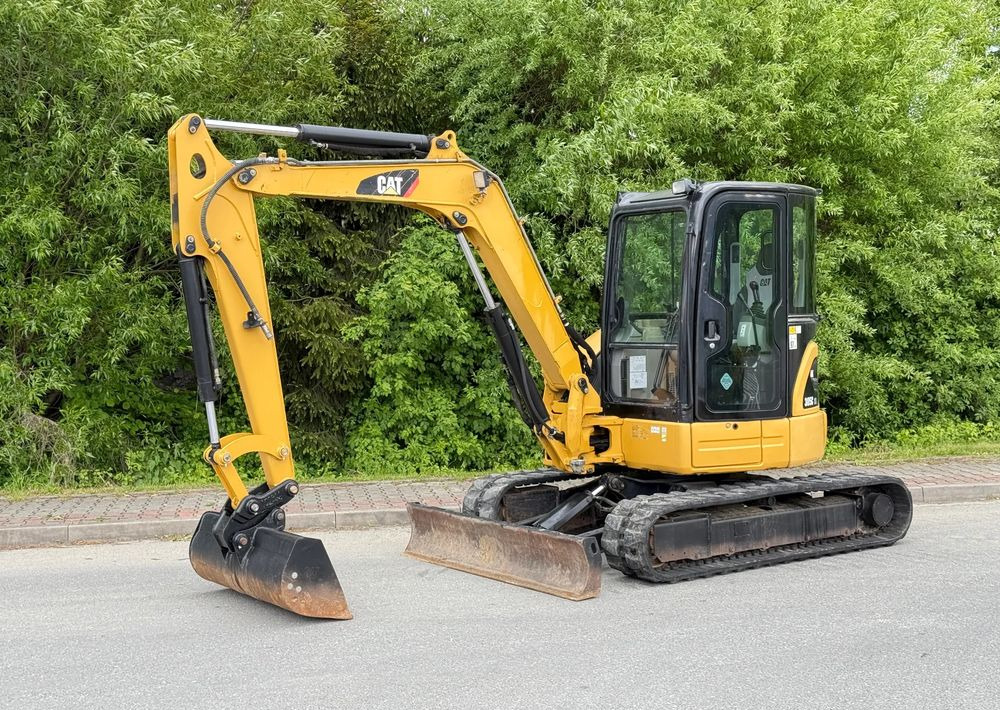 Caterpillar Minikoparka * CAT 305.5 CR * Sprowadzona ! * Bardzo Dobry Stan * Minikoparka - Lánctalpas kotró: 1 kép. Caterpillar Minikoparka * CAT 305.5 CR * Sprowadzona ! * Bardzo Dobry Stan * Minikoparka - Lánctalpas kotró: 1 kép.