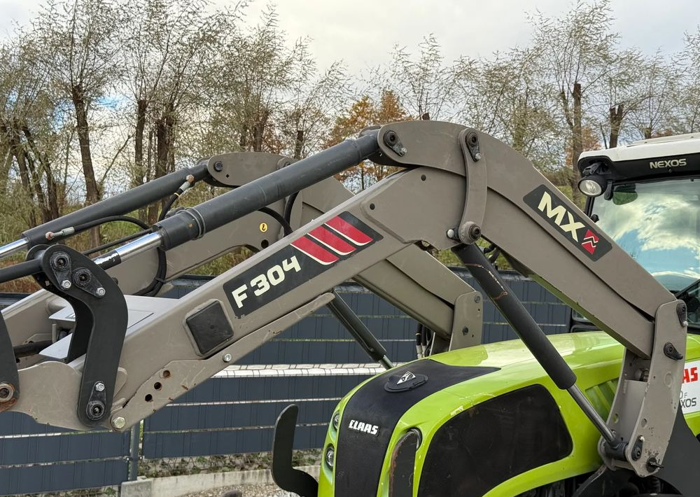 Claas * 240 F NEXOS CLAAS * 4x4 * Sadowniczy * Tur MX F304 * TUZ * Wałek WOM* Ciągnik * Traktor * - Traktor: 4 kép. Claas * 240 F NEXOS CLAAS * 4x4 * Sadowniczy * Tur MX F304 * TUZ * Wałek WOM* Ciągnik * Traktor * - Traktor: 4 kép.